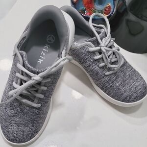 Kizik Gray Knit Sneakers